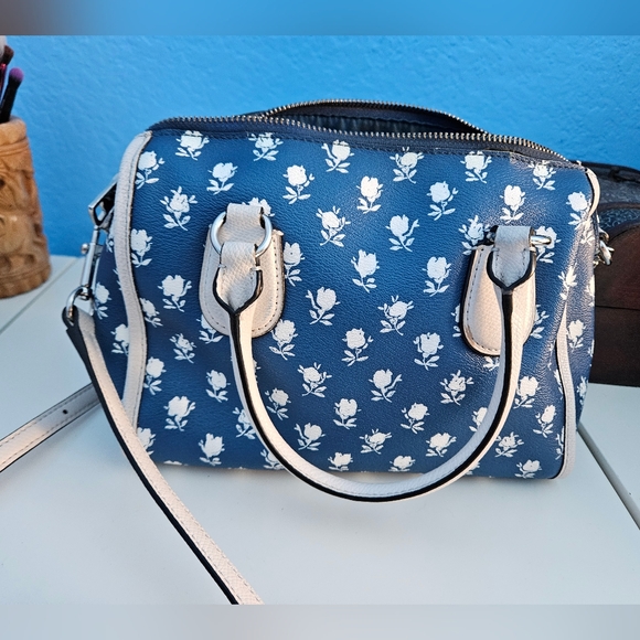 Coach Floral Blue Purse crossbody (removable strap) - Picture 6 of 7